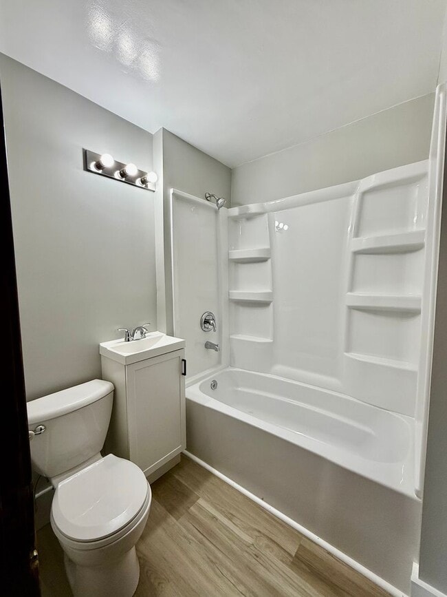 Photo - Cozy updated 2 Bedroom Single family home.