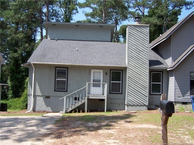 Building Photo - 6466 Pittsfield Dr Rental