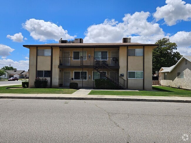 Building Photo - 465 Calloway St Unit B Rental