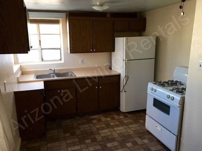 Photo - COZY HOME ON SPACIOUS LOT