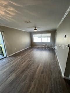 Building Photo - 1550 11th St NE Unit B6