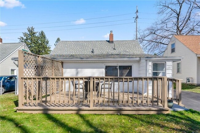 Photo - 1553 Bancroft Ave