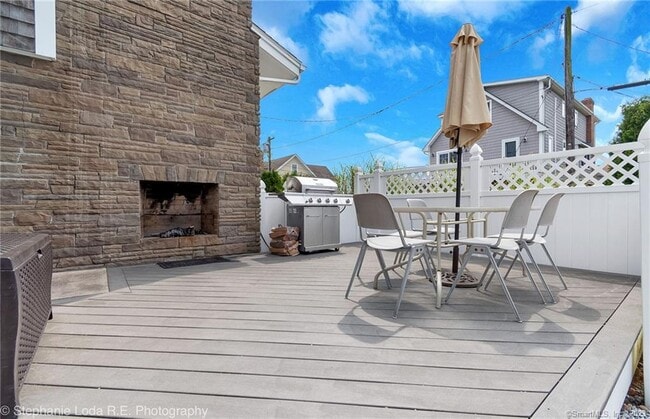 Photo - 173 Captains Dr