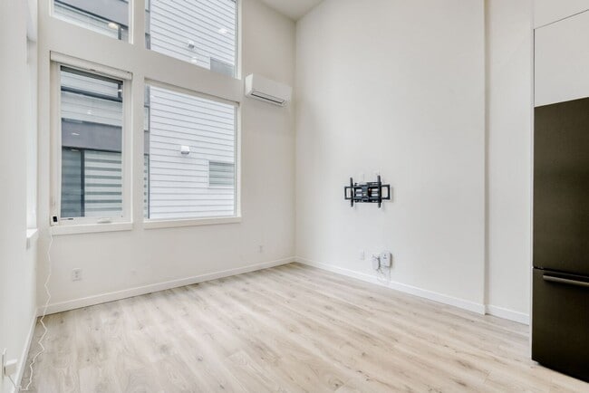 Photo - Stylish Seattle Home | 2 Bed, 2 Bath + A/C & Private Patio