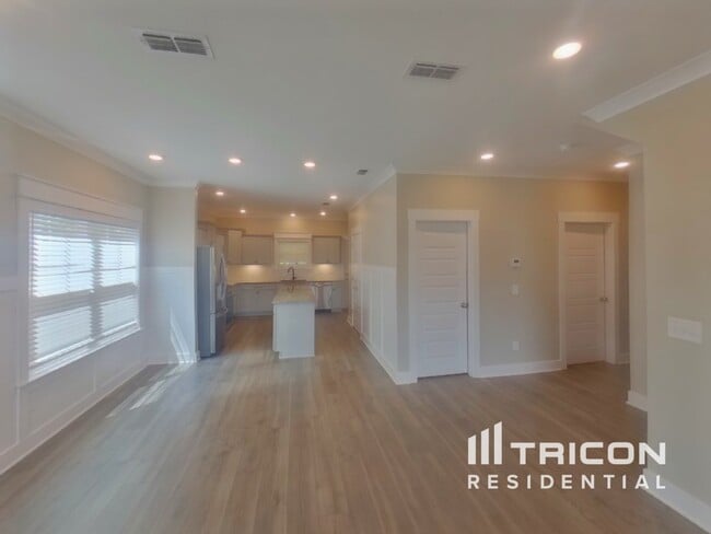 Photo - 1470 Cotillion Dr