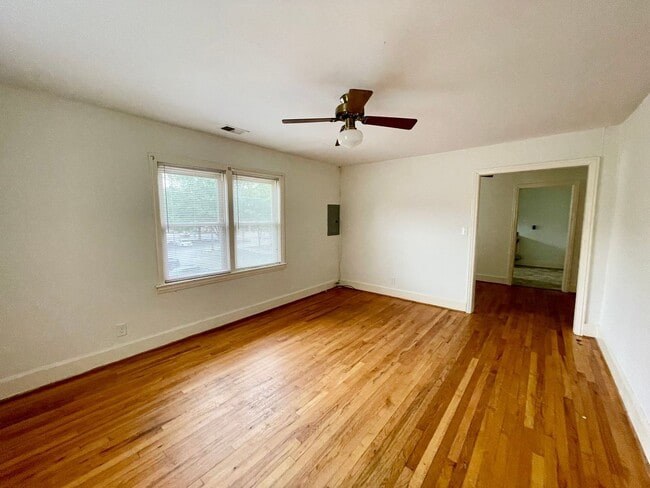 Photo - gray406 Unit 406