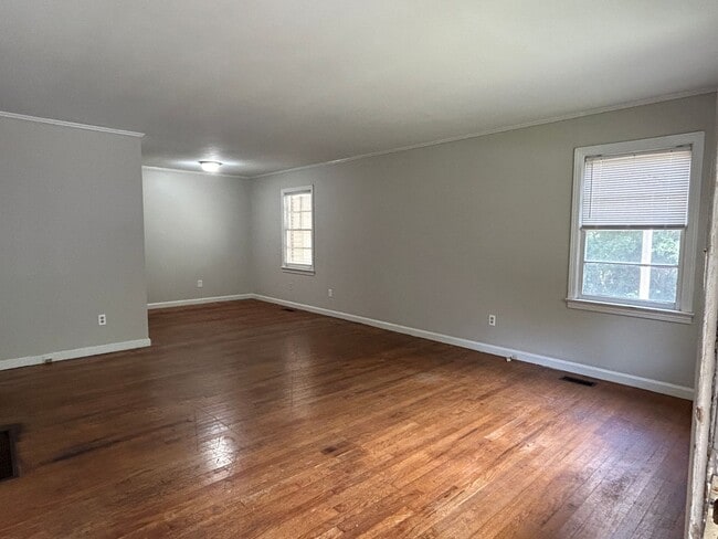 Photo - 14 Dogwood Ave