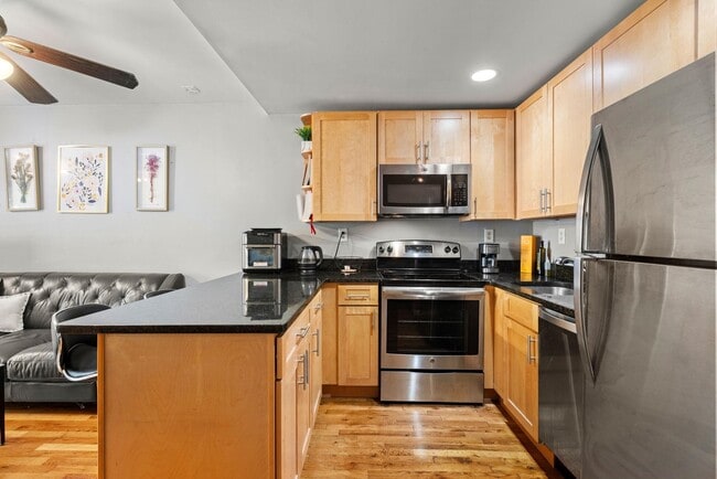 Photo - 354 1st St Unit 1R