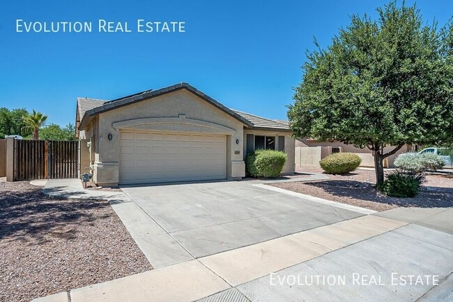 Building Photo - 10330 E Idaho Ave Rental