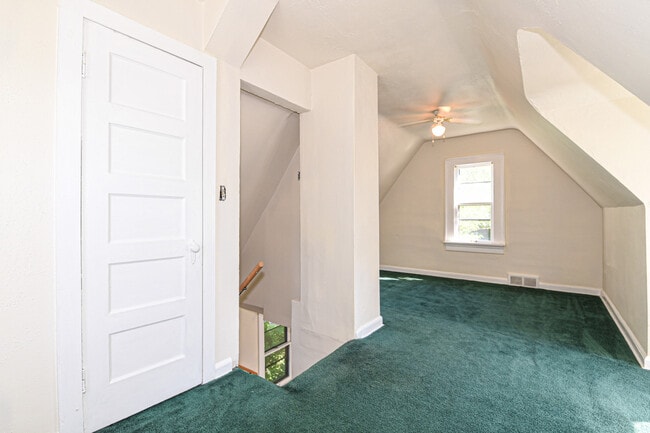 Photo - 170 N 69th St Unit Back House