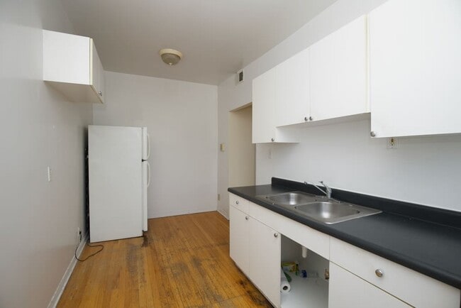 Photo - 3040 W Wellington Ave Unidad 4
