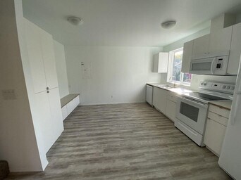 Photo - 11213-11251 51 St NW Unit 11213 - Main 2