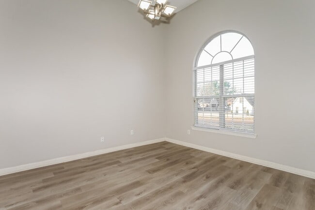 Photo - 7643 Shadow Hills Dr