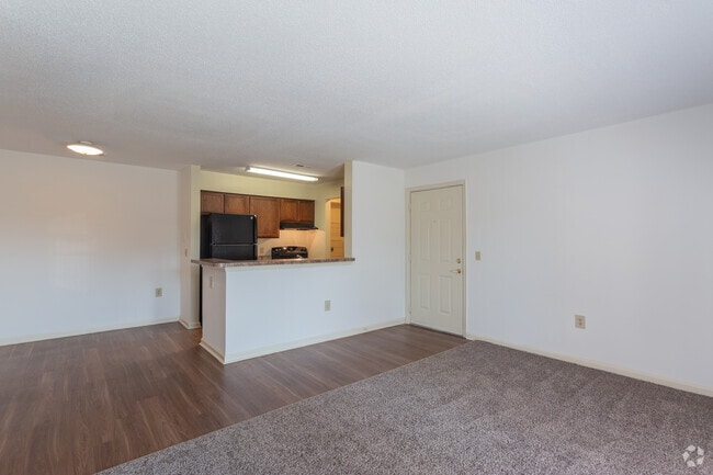 2HAB,2BA - 1,000 ft² - Pilot House Apartments - Tax Credit