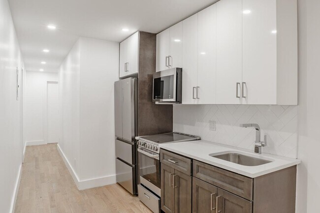 Photo - 435 Dekalb Ave Apartment Unit 3L