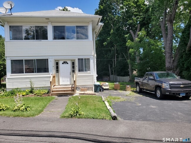 79 Heminway Park Rd Unit 2nd