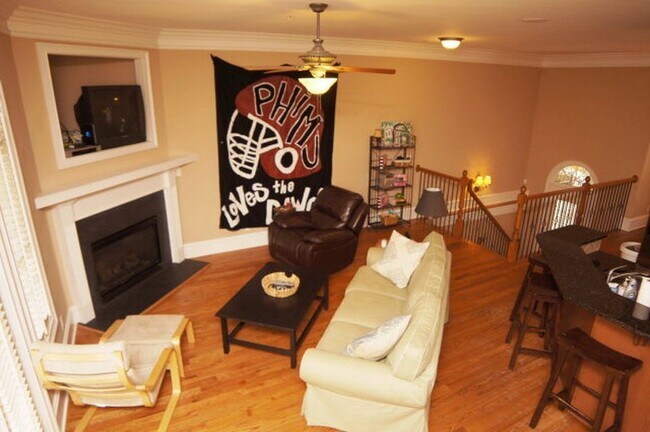 Photo - 178 Mitchell St
