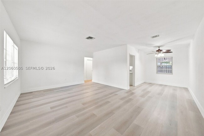 Photo - 596 NW 109th St
