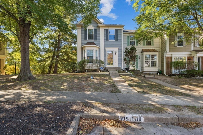 Building Photo - Welcome to this bright and beautifully mai...