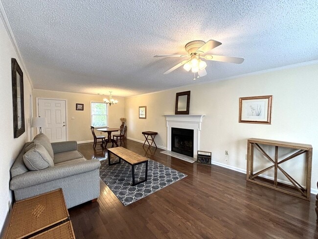 Photo - WHITEHALL LANDING