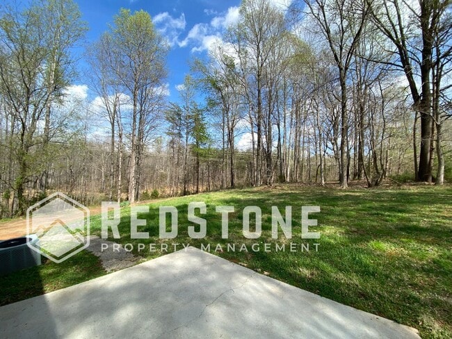 Photo - 3903 Johns Creek Dr
