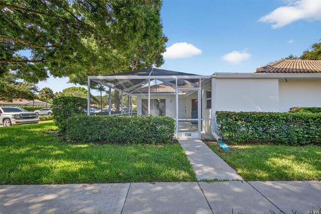 Photo - 7102 Geminata Oak Ct