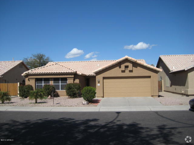 Building Photo - Chandler 4 Bed, 2 Bath Single Level Home w...