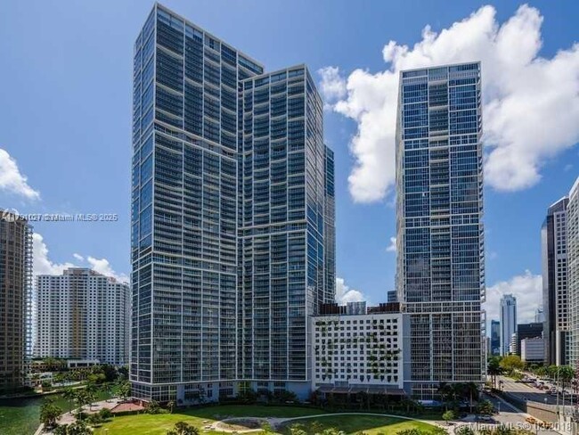 Photo - 475 Brickell Ave Condo Unit 4912