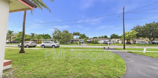 Photo - 7620 NW 21st St