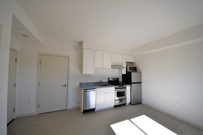 Photo - 1335 Folsom St