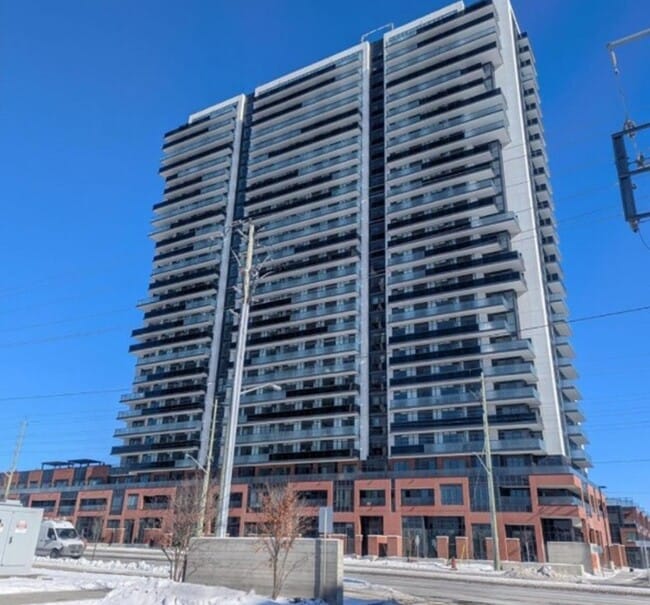 Building Photo - 2545-2545 Simcoe St N