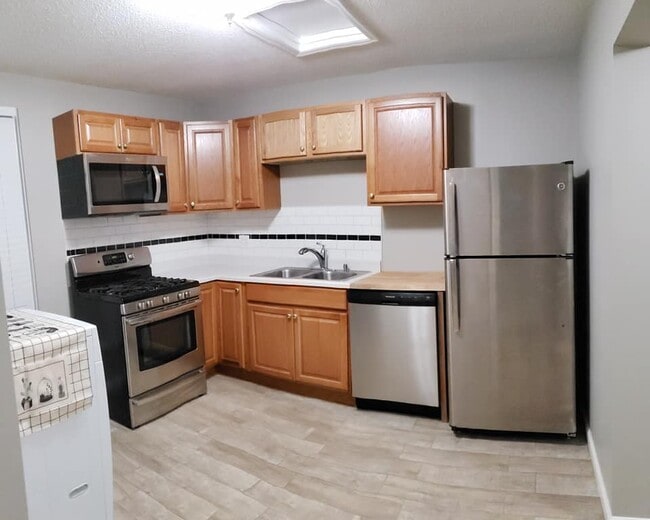 1st Floor Kitchen - 1835 Quincy St NE