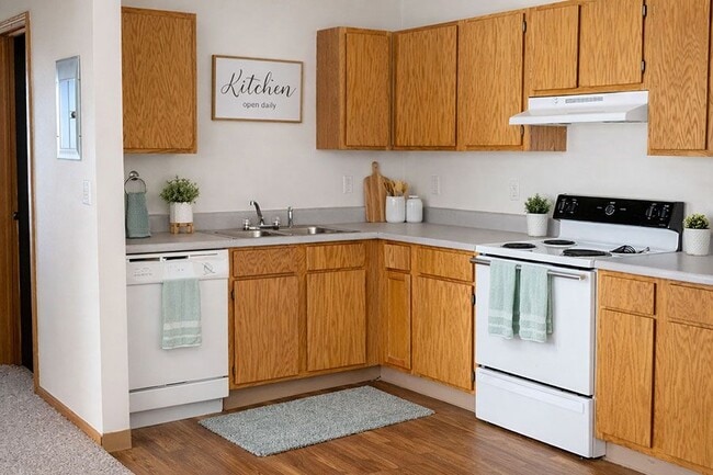 Country Club Estates