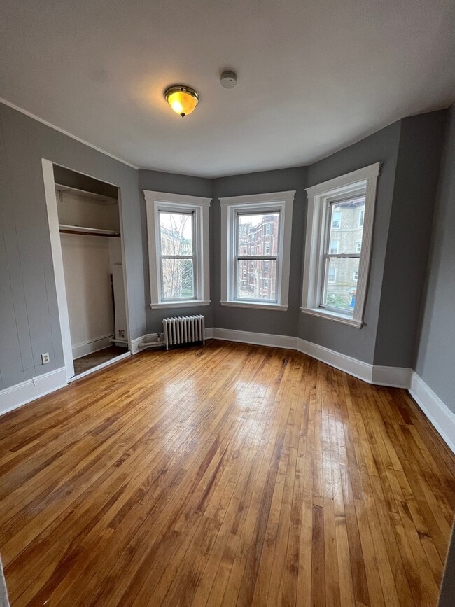 Photo - 137 Chiswick Rd Unit 3