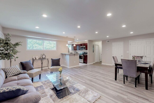 1403 Wentworth Ave