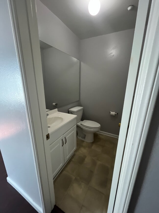 Building Photo - 24422 Webster Ave Rental