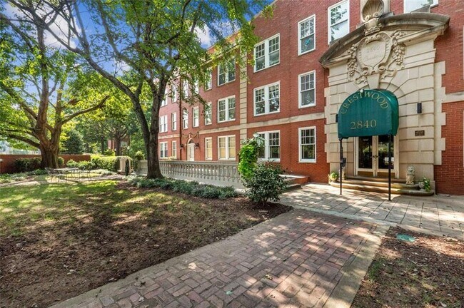 Photo - 2840 Peachtree Rd NW Unidad 501