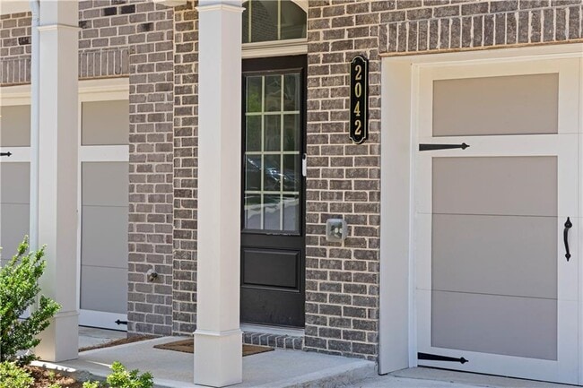 Photo - 2042 Violet Ln