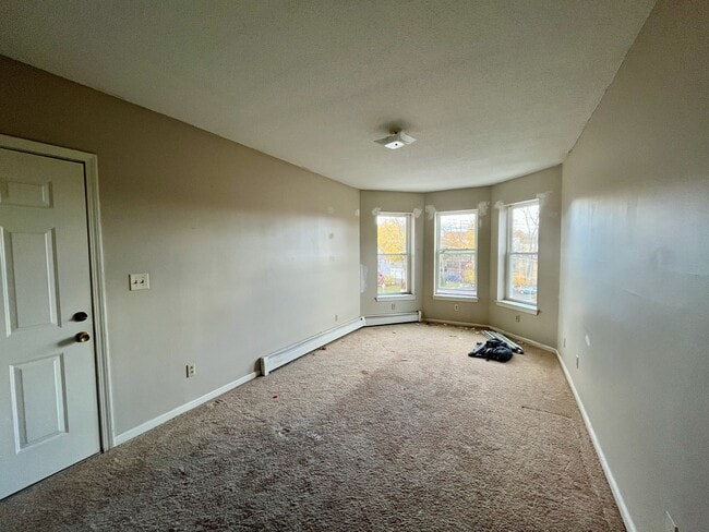 Photo - 19 Divinity St Unit 3E