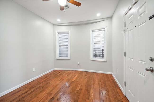 Photo - 96 S 12th St Unit 3