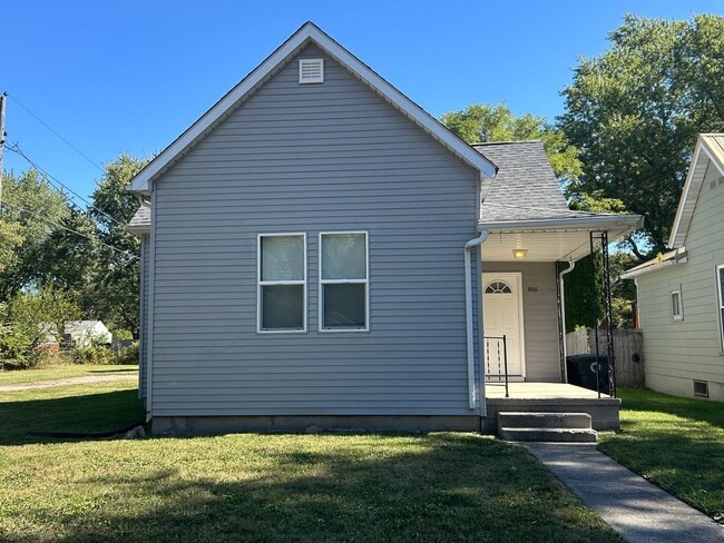 Building Photo - 3 Bedroom 1 Bathroom house Available Now!
