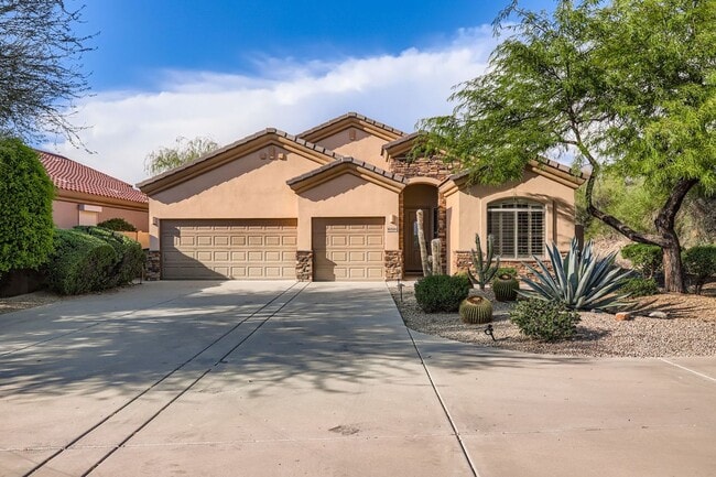 Beautiful, Secluded 3 bedroom home on golf... - Beautiful, Secluded 3 bedroom home on golf...