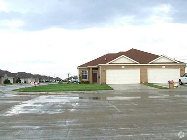 Building Photo - 422 Blake Ln Rental