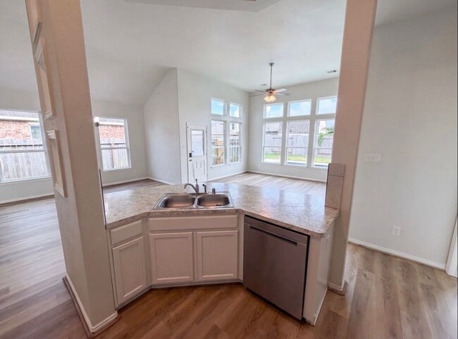 7827 Amber Ct