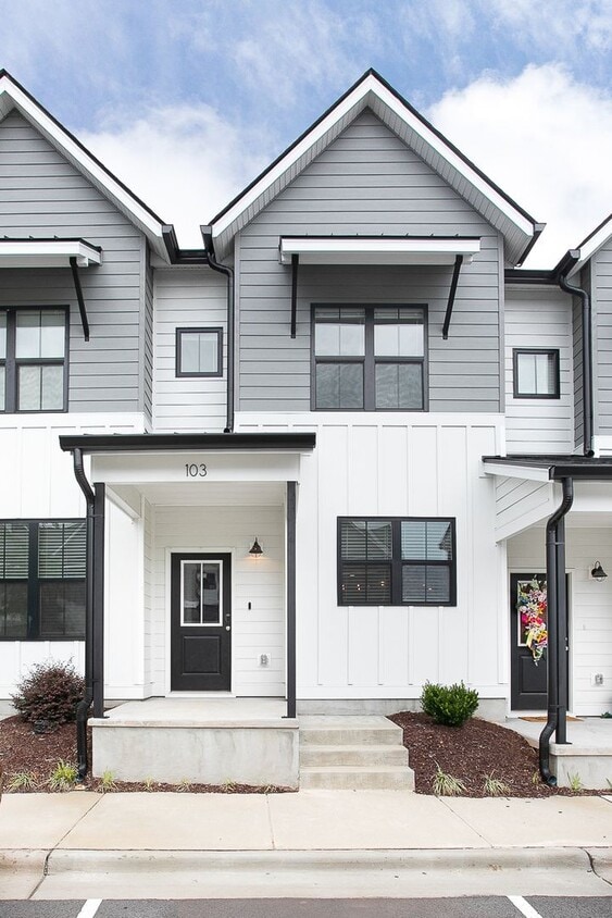 Available 7/10/25 - Lovely 3-Story Townhom... - Available 7/10/25 - Lovely 3-Story Townhom...