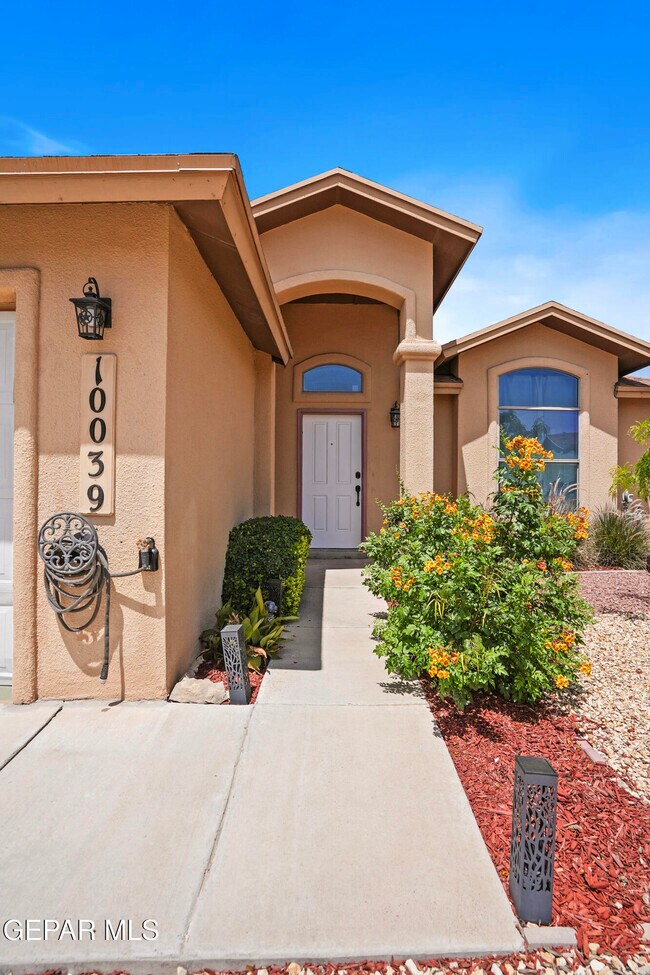 Photo - 10039 Paloma Dr
