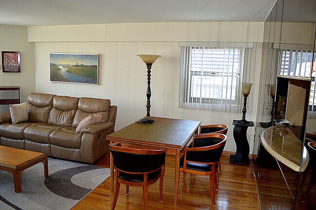 Photo - 535 N Michigan Ave