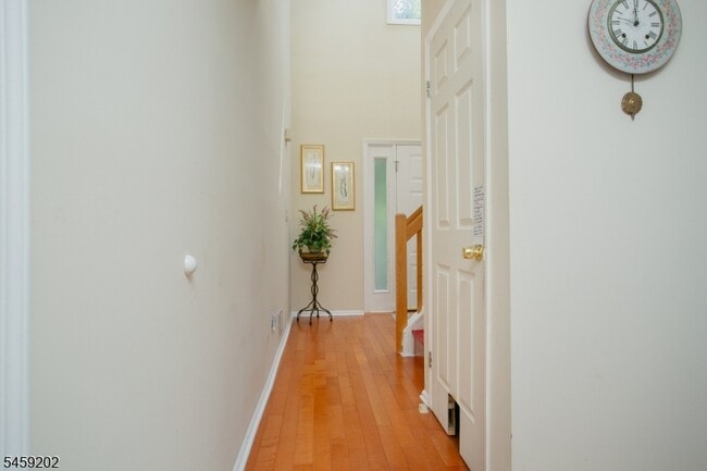 63 Averell Dr