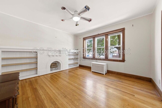 3938 N Lockwood Ave Unit 3938 1