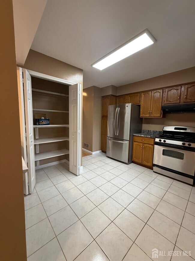 Photo - 2802 Deerfield Dr Townhome